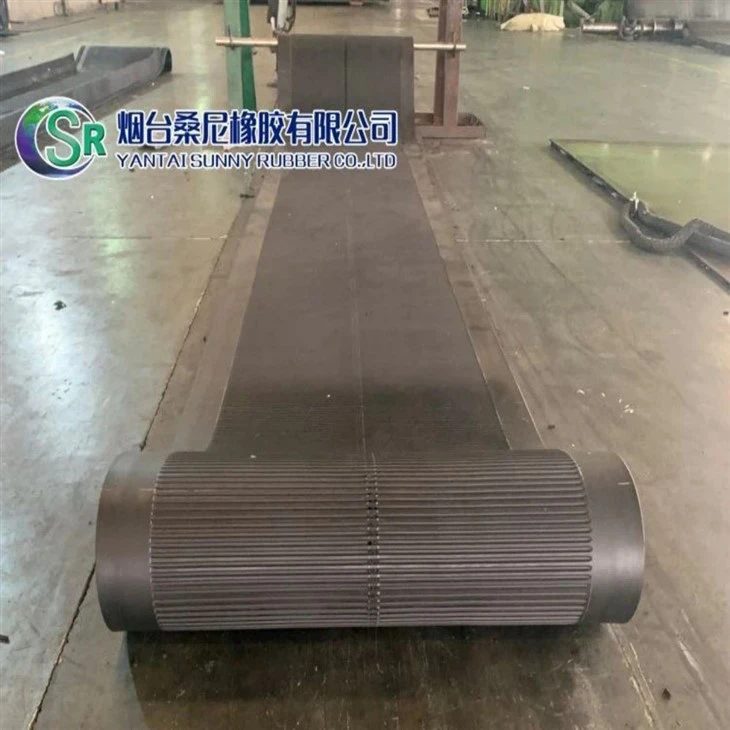 Oil-Resistant Rubber Vacuum Filter Belts With Drainage Hole And Grooves For Dewatering Process